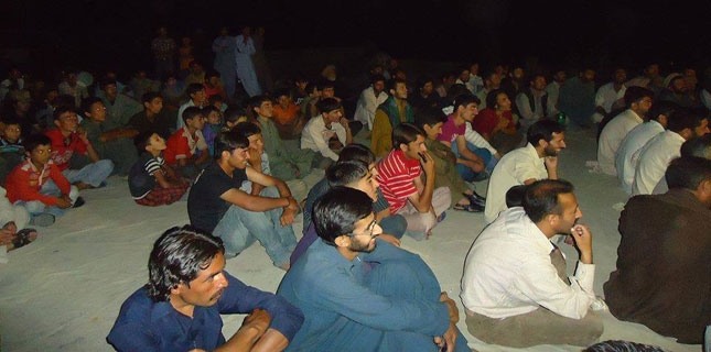 Shia and allied Sunni parties stage sit-in to express solidarity with Revolution March