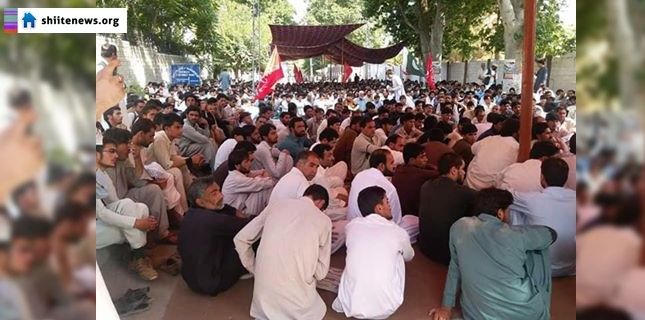 Shia Muslims of Parachinar continue sit-in under leadership of Allama Hussaini