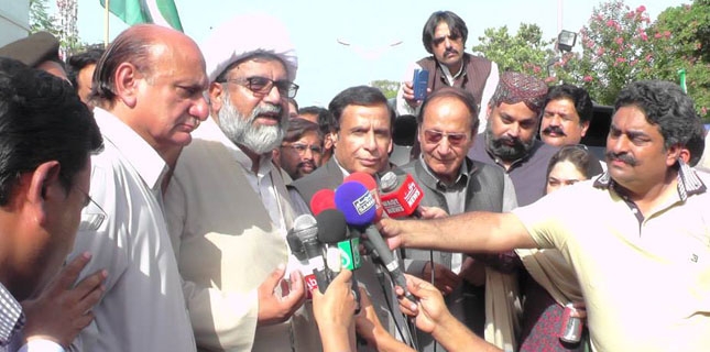 Sit-in of Shia-allied Revolution March continues in Islamabad