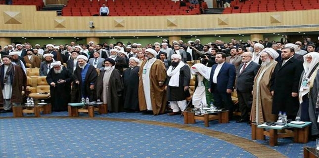 Sunni leaders, custodians of shrines represent Pakistan at Tehran Conference