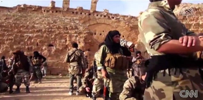 Syrian troops inflict heavy blows on insurgents