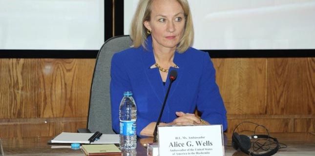 Visiting US envoy lectures Pakistan against terrorism as usual