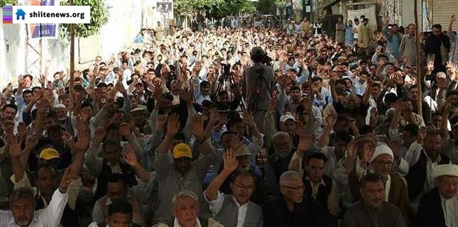 Hazara Shia Muslims stage sit-in to protest against their targeted killings in Quetta