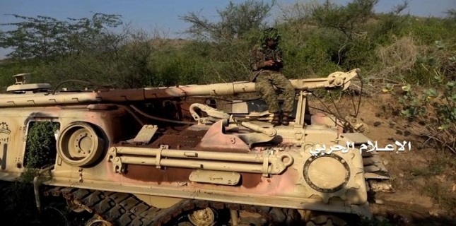 YEMENI ARMY DESTROYS TWO SAUDI ABRAMS TANKS IN JIZAN