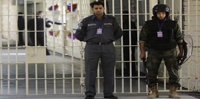 Saudi Arabia detains 17 people in sweeping crackdown