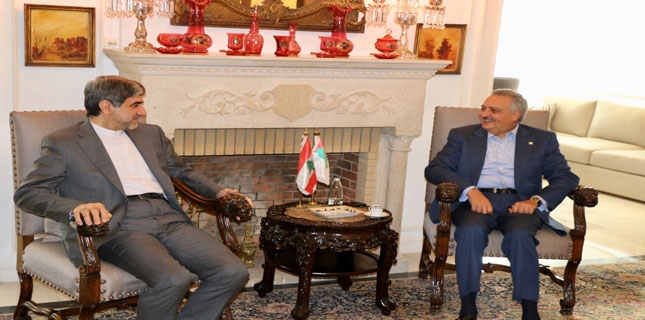 Lebanese Druze party leader praises Iran for saving region from terrorists