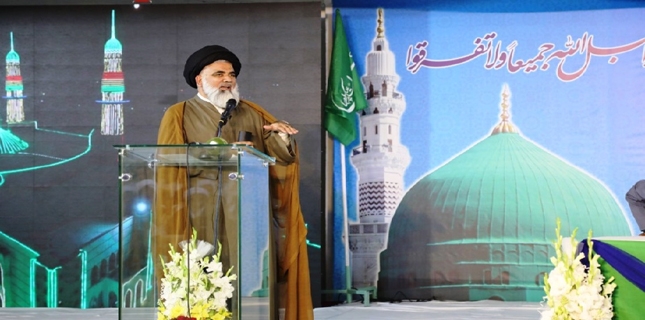 Allama Javad says Imam Khomeini had a political will due to which he succeeded