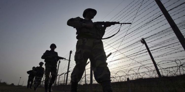 Pak Army spokesman say intermittent firing along LoC continues
