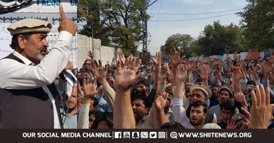Parachinar protest against attacks on Shia properties