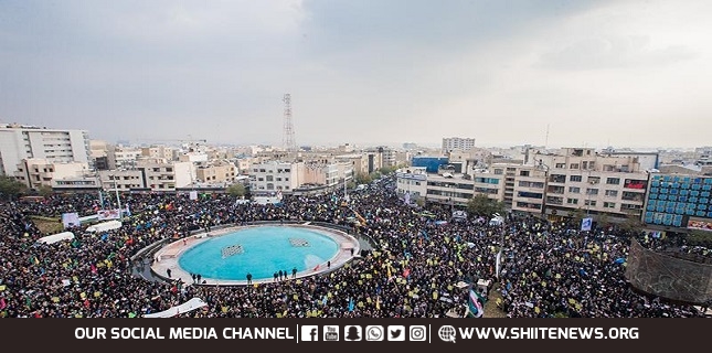 People of Tehran kicked off a large rally in support of Islamic establishment
