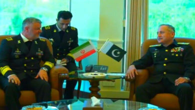 Iran Navy chief meets Pakistani counterpart