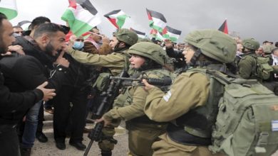 Palestinian protesters