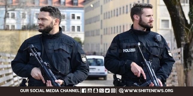 attack Muslims