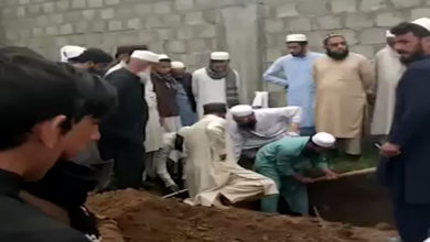 JUIF defy restrictions during funeral