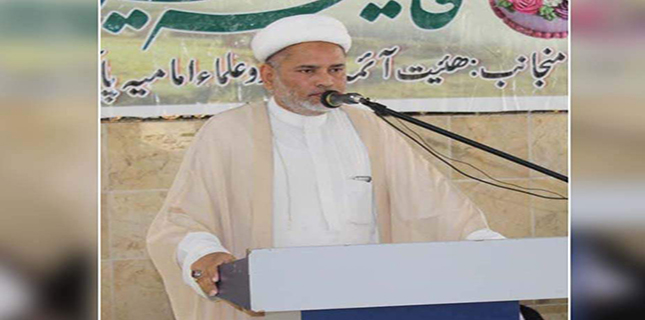 Al Hujjat Foundation distributes food ration and cash among destitute