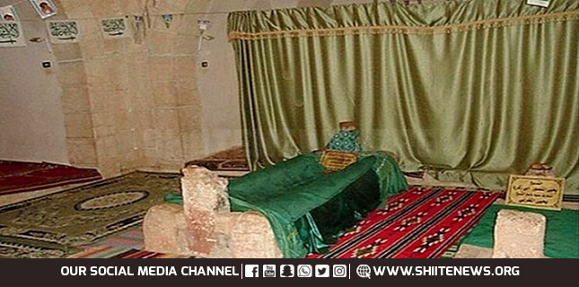 Who desecrated shrine of Omar Ibn Abdul Aziz