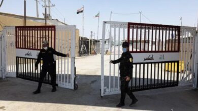 Iraq reopens border