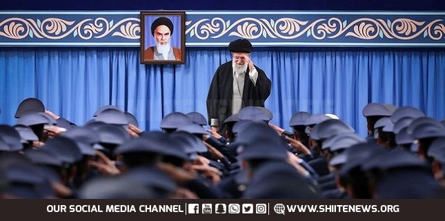 Ayatollah Seyyed Ali Khamenei conveys greetings to air defense personnel