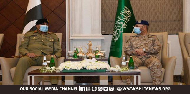 Pakistan Army Chief meets Saudi military top brass to discuss military ties