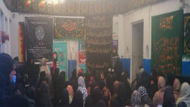 Women mourning congregations on martyrdom anniversary