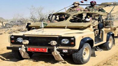 Pakistan Army Chief visits Cholistan desert to see Zarb e Hadeed operation