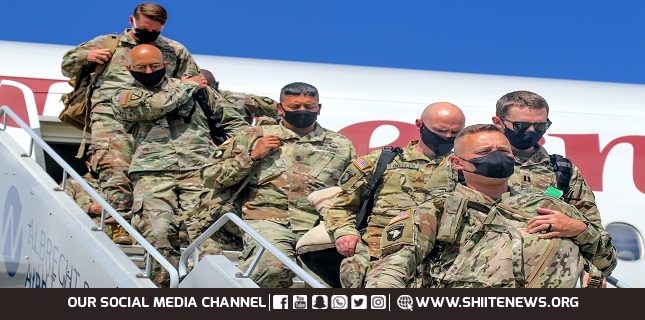 800 American paratroopers land near Russian borders