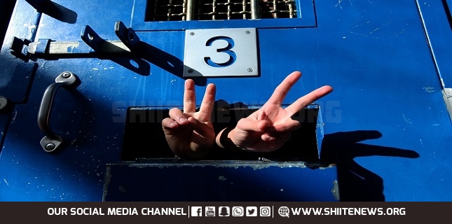 Palestinian prisoners on hunger strike in protest to illegal detention