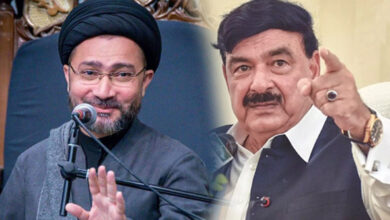 Sheikh Rasheed becomes fan of Allama Shahenshah Naqvi
