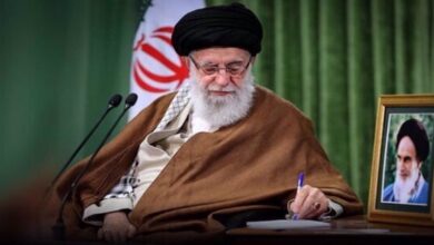 Ayatollah Khamenei agrees to attribute title of martyr to young Iranian hero