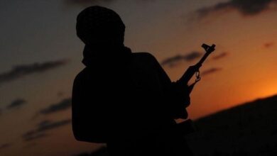 Daesh militants claim deadly attack on Pakistani police barracks