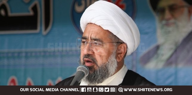 Author of “Al Muajim Al Kabeer fi Asma ur Rujaal” Allama Muhammad Hasan Fakharuddin passes away Shiite News: Elderly Shia Scholar, National Asset, and Researcher, Allama Sheikh Muhammad Hasan Fakharuddin has passed away. His funeral was held at Markazi Imambargah, Jaffer-e-Tayyar Society, Malir Karachi. Allama Shabir Mesami held the Janaza Prayer of the departed soul who was later on laid to eternal rest in Wadi-e-Hussain Graveyard. Late Hujaat Al Islam wa Al Muslimeen Sheikh Allama Muhammad Hasan Fakharuddin was the author of several religious books while his piece of literary work “Al Muajim Al Kabeer fi Asma ur Rujaal” consists of 40 bindings. On the sad demise of Hujaat Al Islam wa Al Muslimeen Sheikh Allama Muhammad Hasan Fakharuddin, the head of MWM Allama said in his condolence message that today, we have lost an intellectual, researcher and high-class writer and author, may Allah rest the departed soul in eternal peace and grant patience to the bereaved family to sustain this irrecoverable loss.