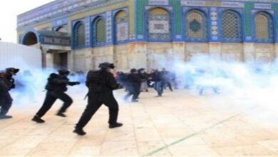 Israeli forces attack Palestinian worshipers to let settlers into al-Aqsa Mosque