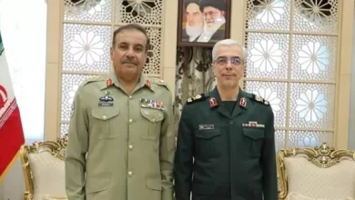 Pak-Iran military leaders discuss increasing military interactions
