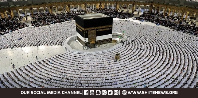 Muslim Pilgrims Stream Out of Mecca for Hajj High Point