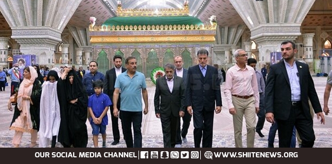 Top Pakistani military officials visit Imam Khomeini's shrine