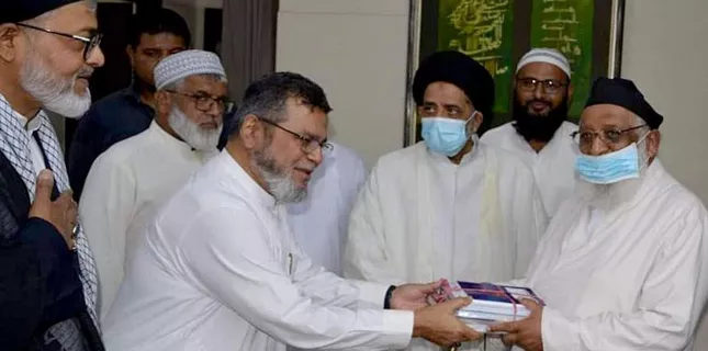 Allama Hafiz Syed Riaz Hussain Najafi, head of the Federation of Shia Schools of Pakistan, visited Karachi