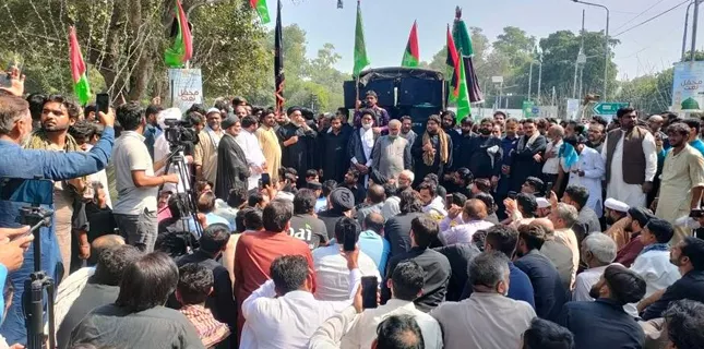 Funeral prayer of Shaheed Naveed Ashiq performed at the Governor House Lahore
