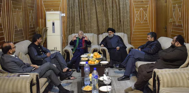 PTI Leader meeting MWM leaders at Wahdat House Lahore