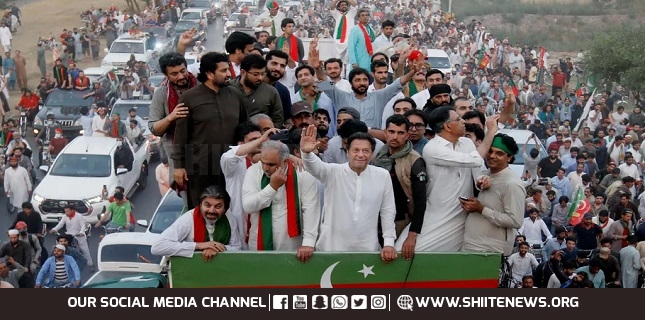 Imran announces leading electioneering with Lahore rally on Sunday