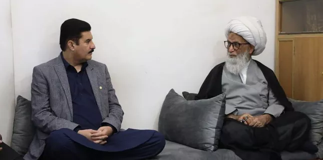 Federal Minister Kundi calls on Ayatollah Hafiz Bashir Najafi in Najaf Ashraf