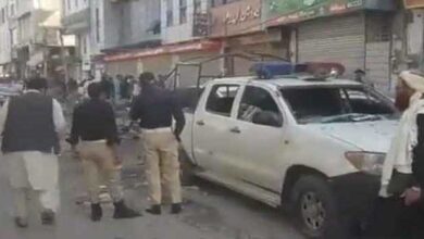 Two cops among four martyred in Quetta blast