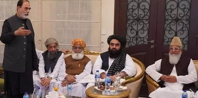 Leader of banned Sipah Sahaba meets with Taliban foreign minister