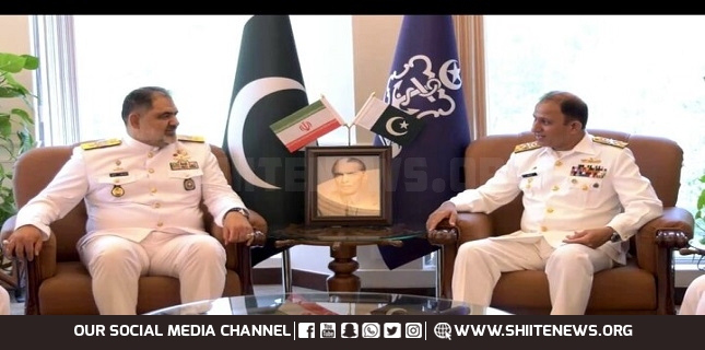 Iran, Pakistan Navy cmdrs discuss issues of mutual interest