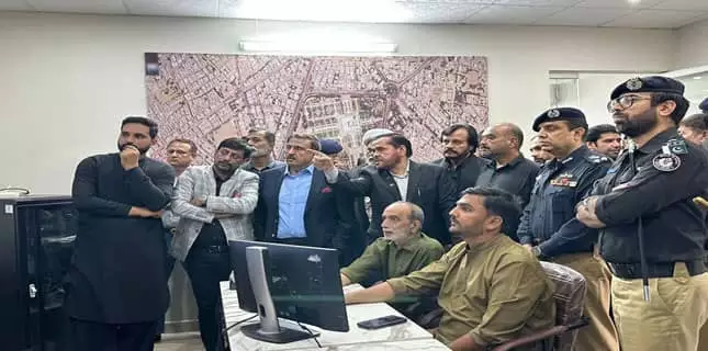 Caretaker Interior Minister Sindh visits to Command and Control Room of Jafaria Alliance