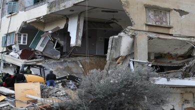 Israeli air strike kills at least five civilians in southern Lebanon