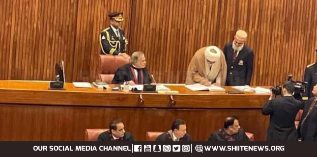 A historic moment, Senator Allama Raja Nasir Abbas Jafri takes oath