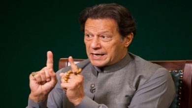 No point negotiating with ‘powerless’ govt: Imran Khan