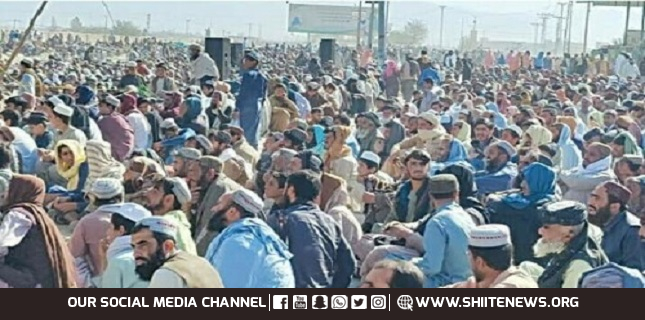Chaman protesters ransack DC office after camps razed