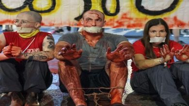 Israelis go on strike for Gaza deal after hostage deaths