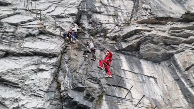 China’s hottest new tourist attraction is 5,000 feet in the air